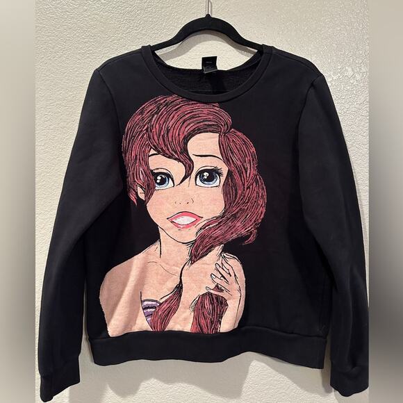 Disney Princess Ariel Portrait Black Graphic Crewneck Sweatshirt Sz M - Picture 1 of 4
